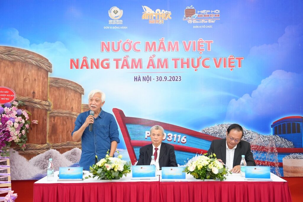 Nước mắm nấu truyền thống nâng tầm ẩm thực Việt