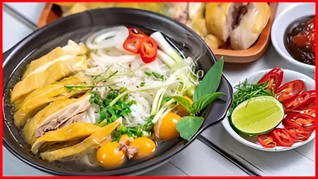 BÍ MẬT GÂY SỐC VỀ CÁCH NẤU PHỞ GÀ NGON TẠI NHÀ: CHỈ 3 BƯỚC, KHÔNG CẦN HẦM XƯƠNG CẢ NGÀY!