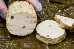 Cách Làm Chả Lụa Chay Từ Tàu Hũ Ky, Nấm Và Đậu Hũ Dai, Chắc, Không Bở